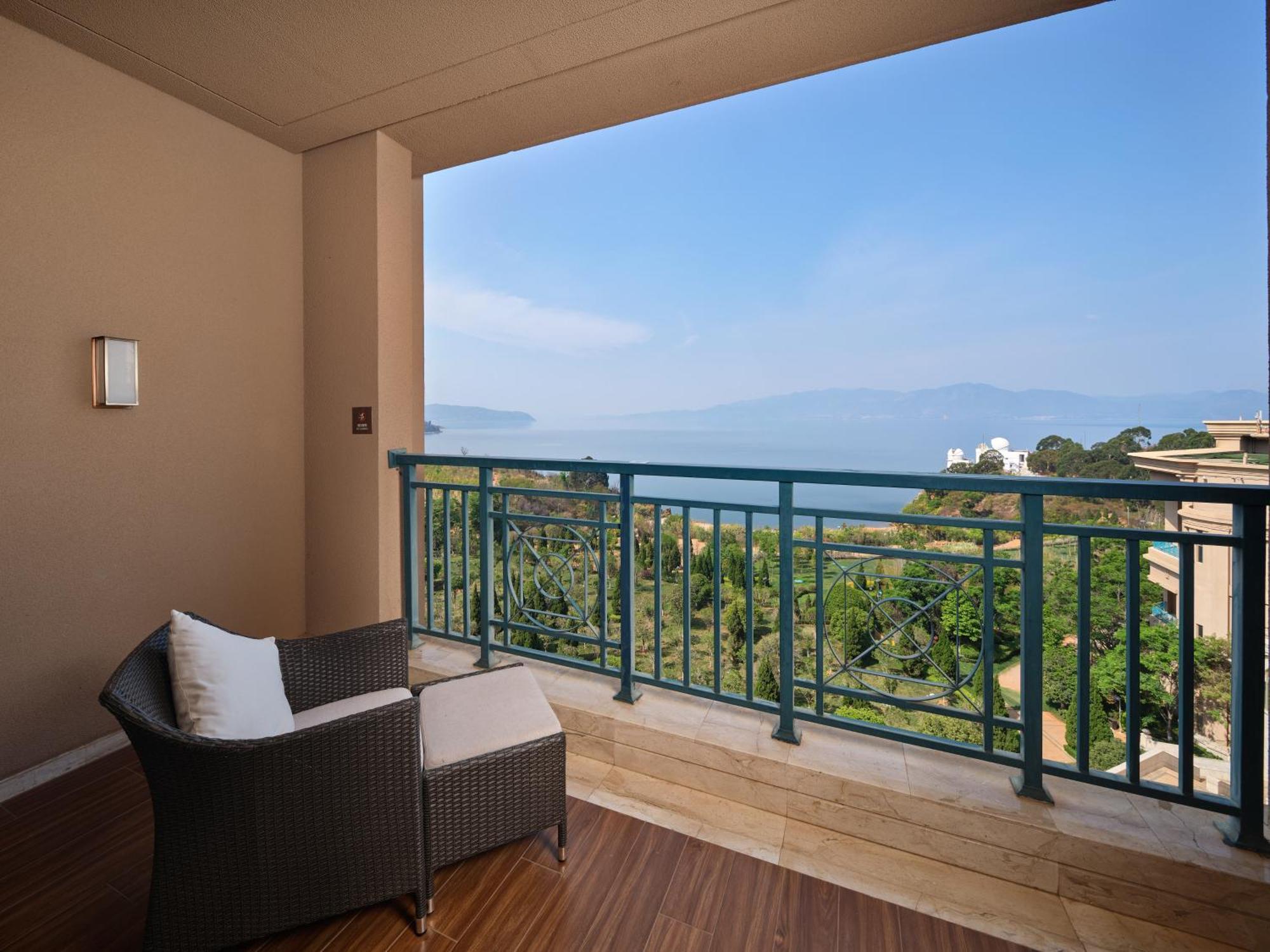 Hilton Yuxi Fuxian Lake Chengjiang  Dış mekan fotoğraf